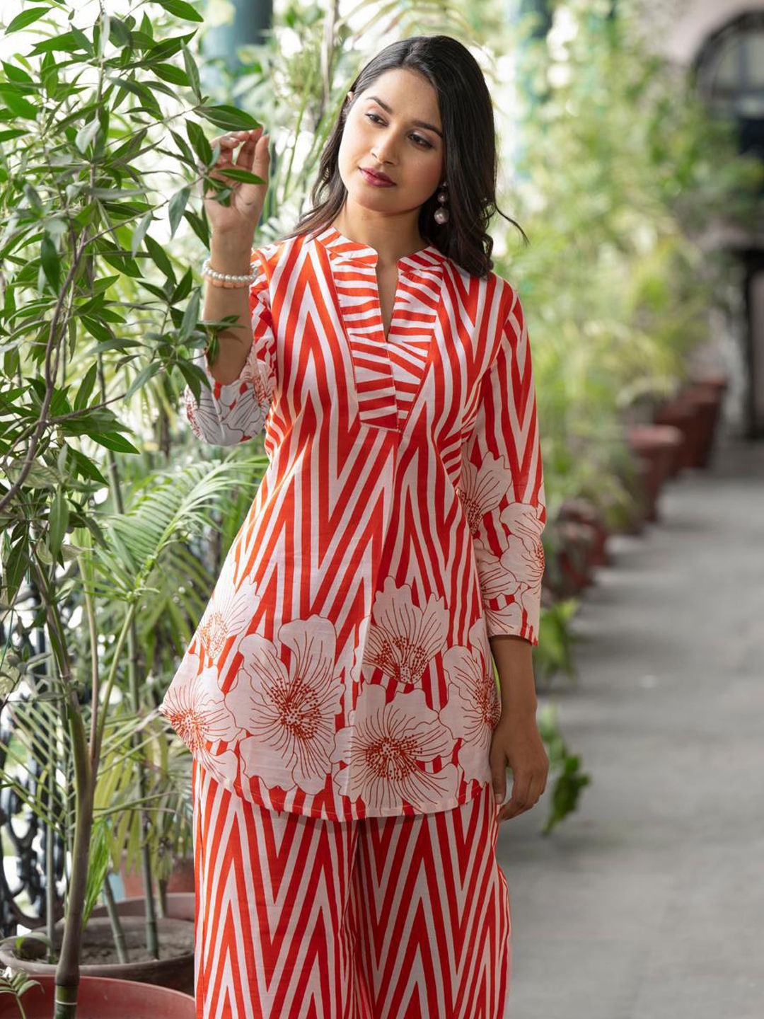 Curved style cotton red co-ord set