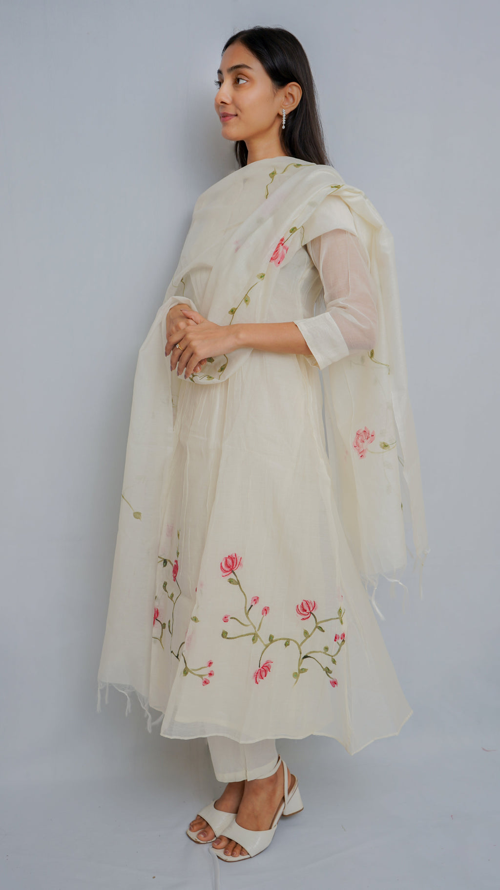 Sadagi Cream (Floral) Mull Chanderi Kurta Set Lavanya By Deepali