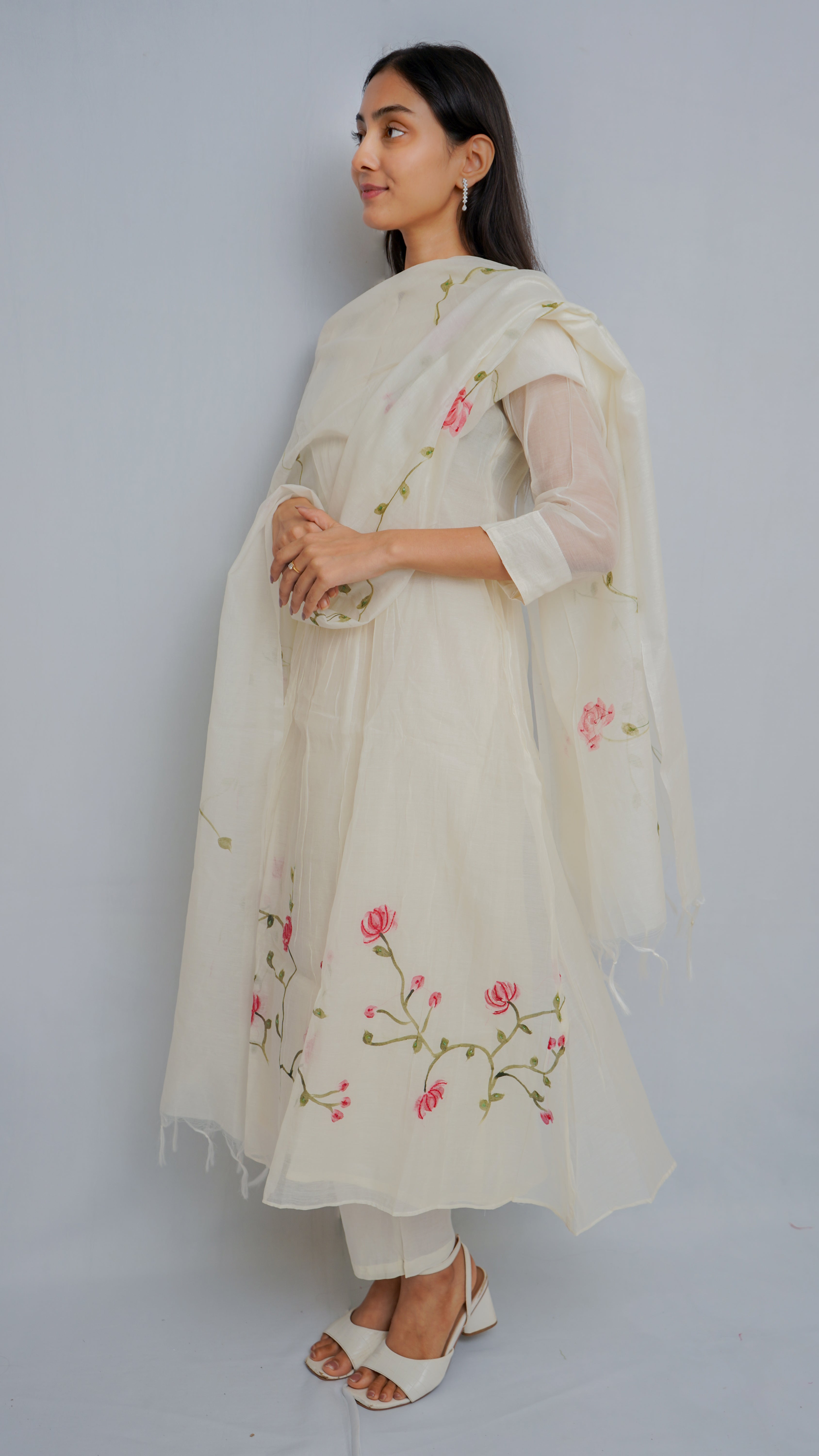 Sadagi Cream (Floral) Mull Chanderi Kurta Set Lavanya By Deepali