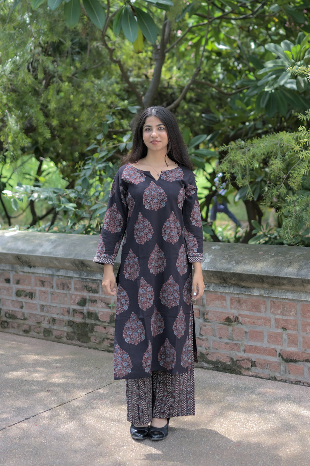 Ajarak Saudagiri Black Kurta Set