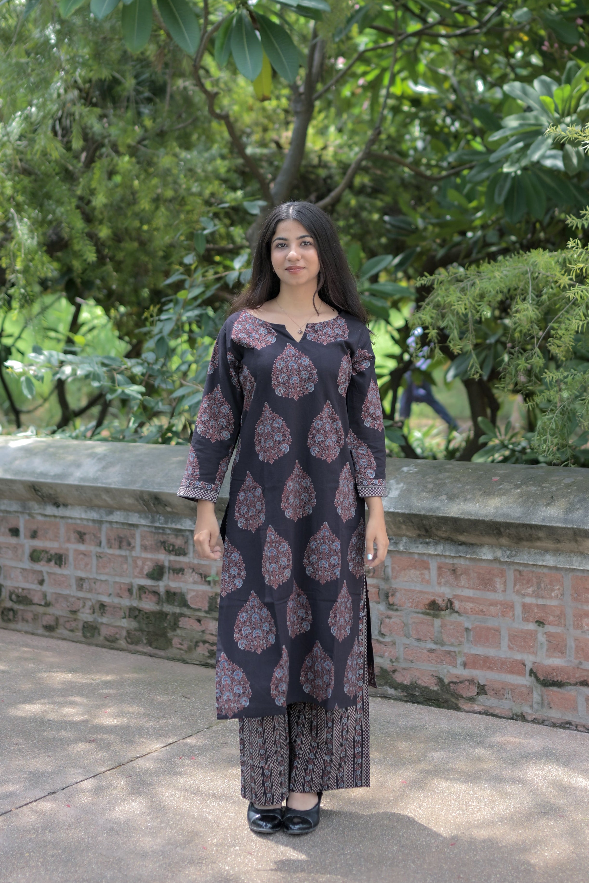 Ajarak Saudagiri Black Kurta Set