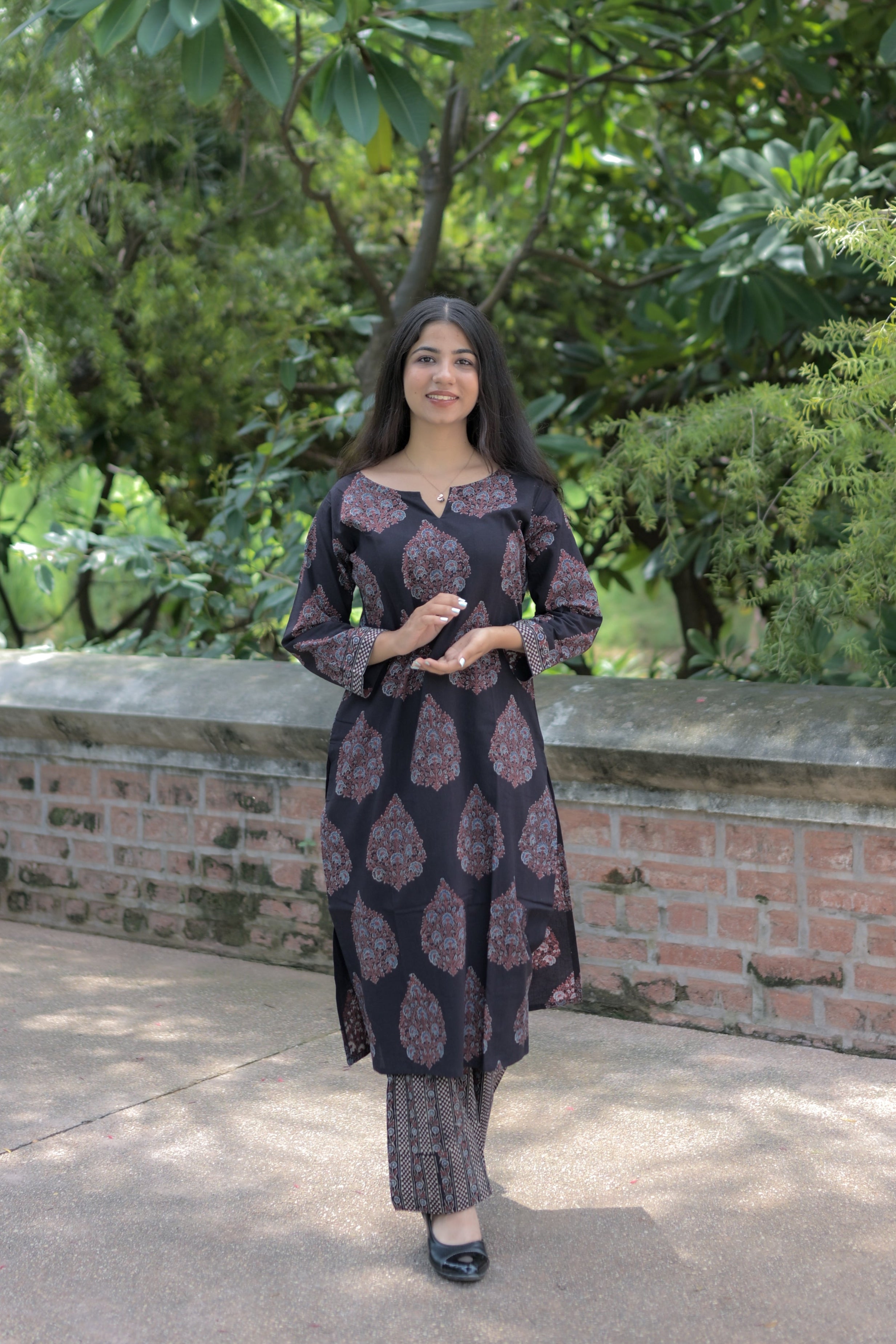 Ajarak Saudagiri Black Kurta Set