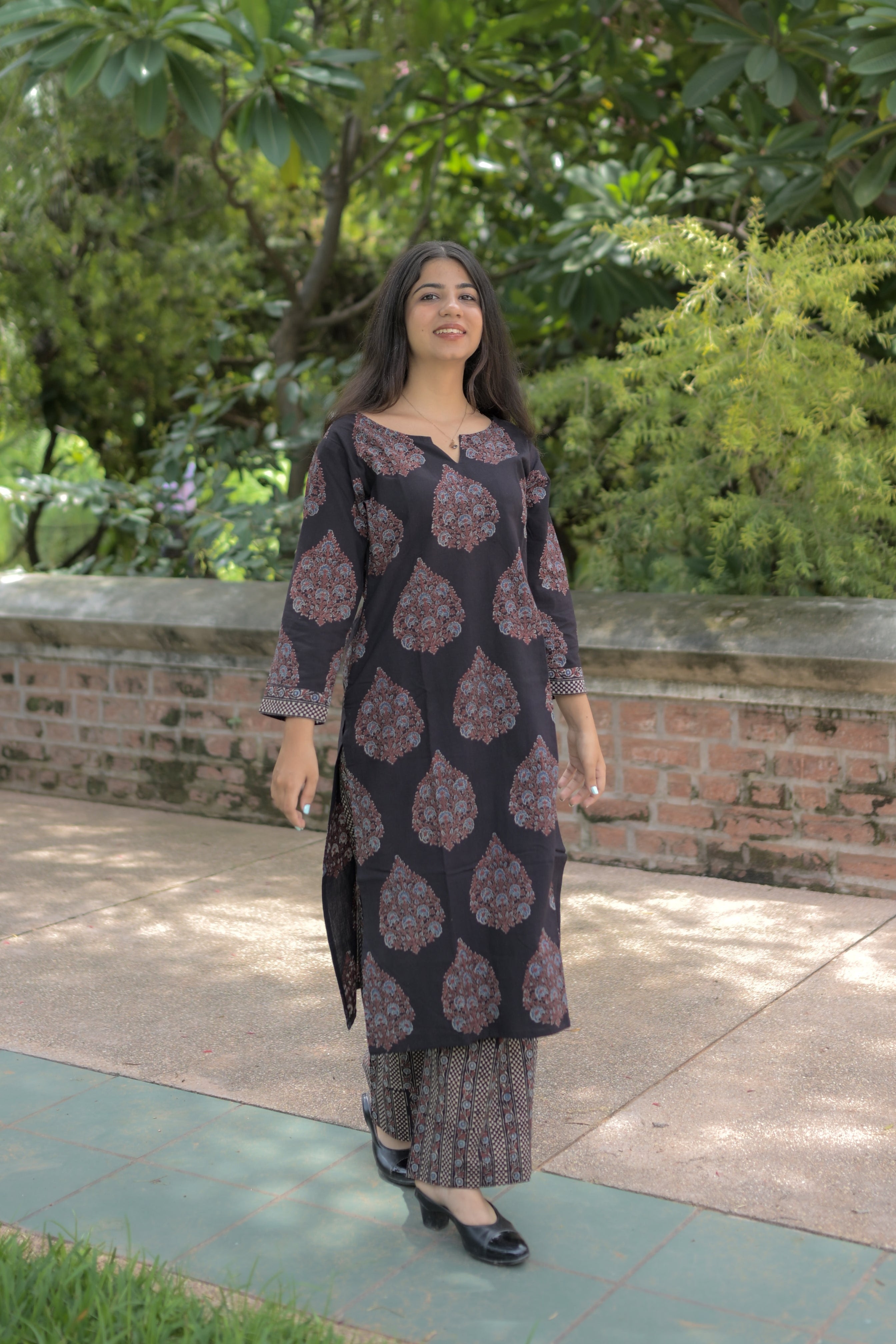 Ajarak Saudagiri Black Kurta Set