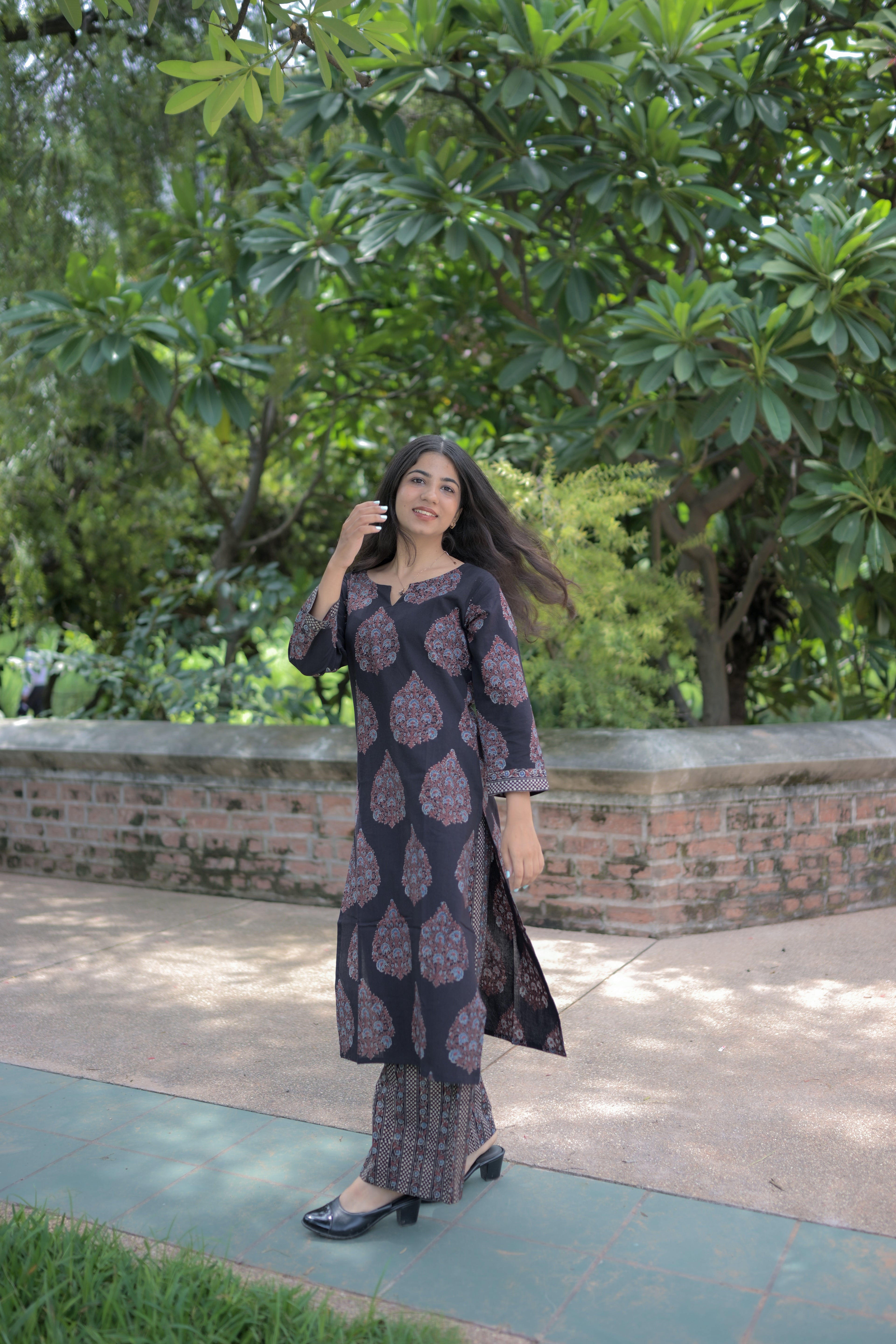 Ajarak Saudagiri Black Kurta Set