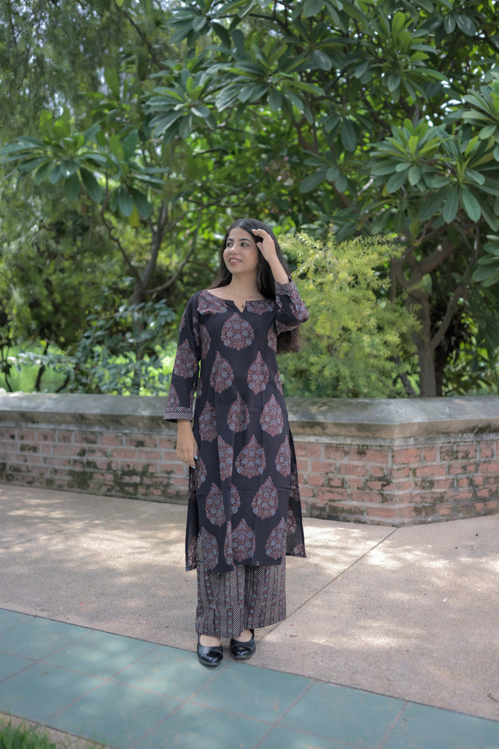 Ajarak Saudagiri Black Kurta Set