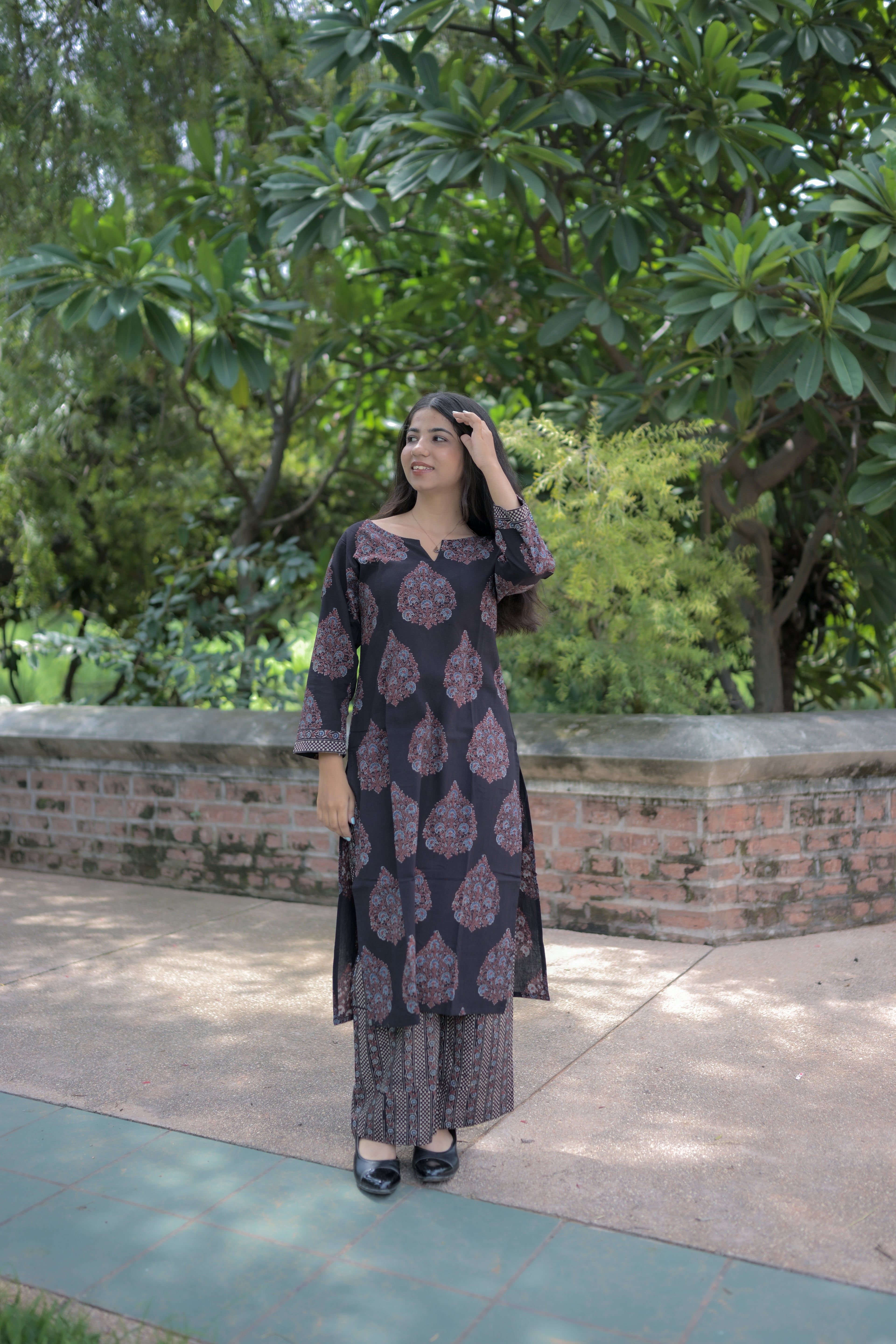 Ajarak Saudagiri Black Kurta Set