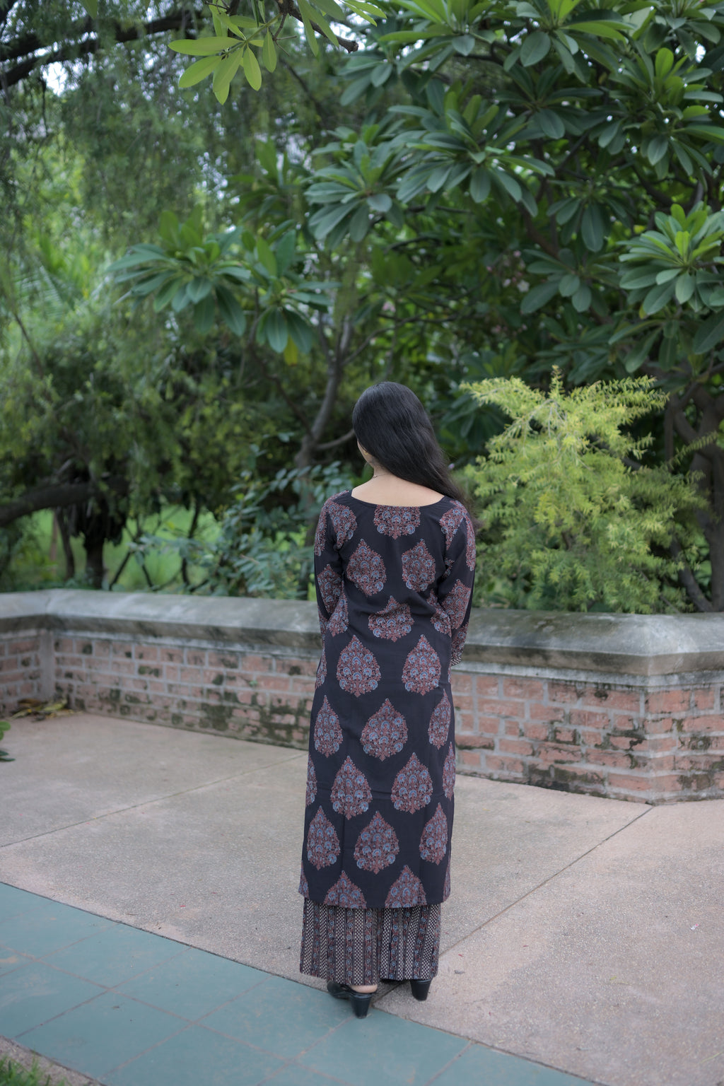 Ajarak Saudagiri Black Kurta Set