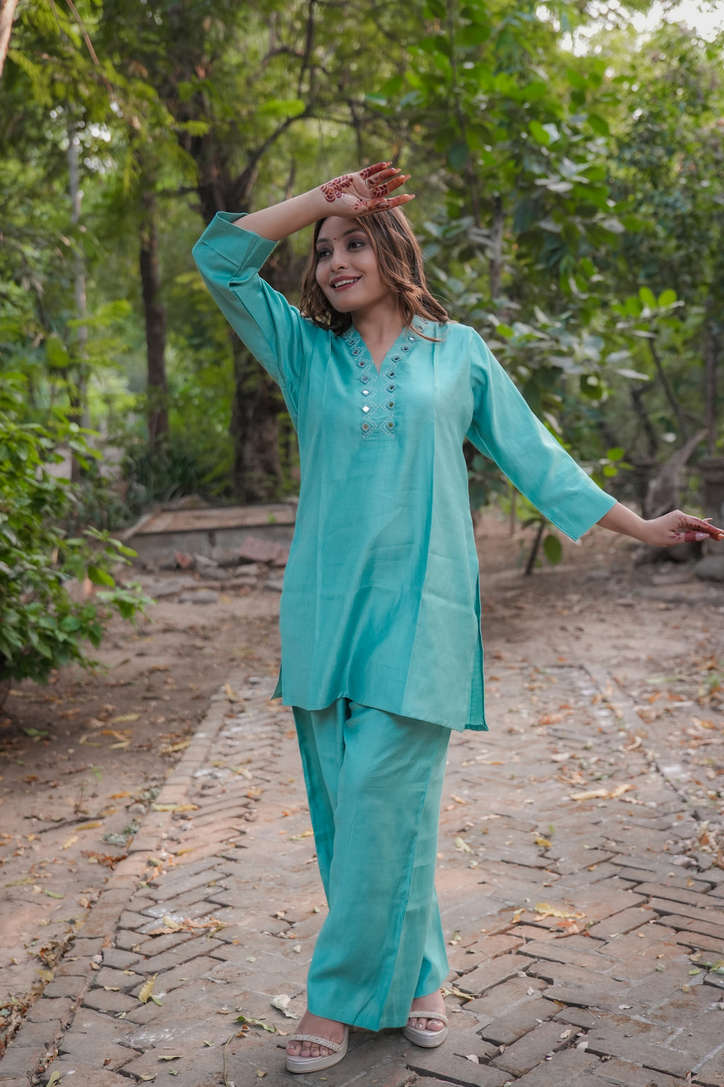 Timeless silk Co-Ord set with Mirror work (Pearl)