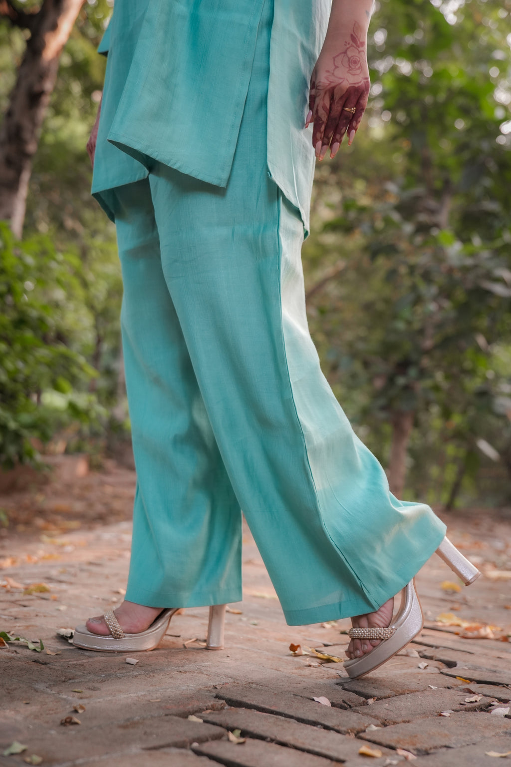 Timeless silk Co-Ord set with Mirror work (Pearl)